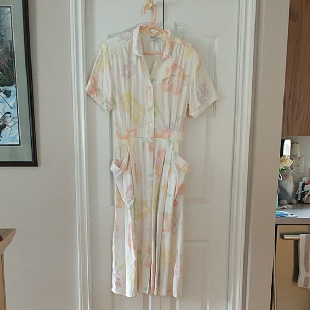🇨🇦 Vintage Fitted Full Front Button Floral Shirt Dress 🇨🇦